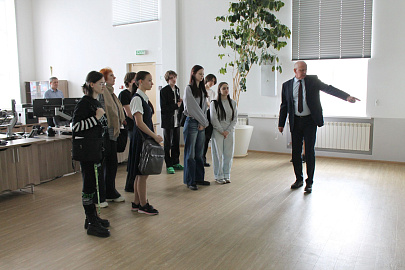 Учащиеся православной гимназии заглянули в закулисье Хакасского РДУ