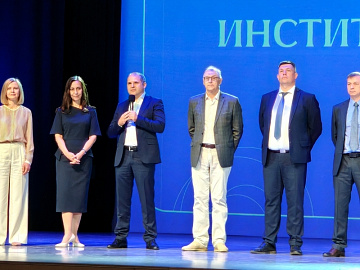Директор Иркутского РДУ поздравил выпускников Института энергетики ИРНИТУ с получением дипломов